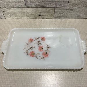 VINTAGE FIRE KING ANCHOR HOCKING FLEURETTE MILKY WHITE GLASS SNACK TRAY